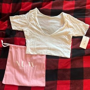 NUMI Sweat Proof Shirt Crop Undershirt size M